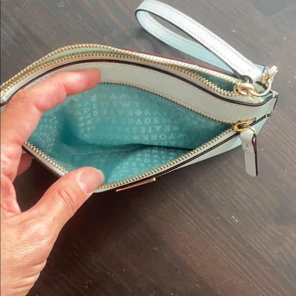 Kate spade wristlet - Picture 4 of 7